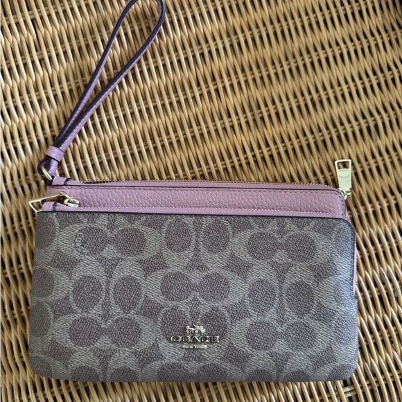 Coach Double Zip Wallet Wristlet in Signature Canvas - Picture 1 of 4